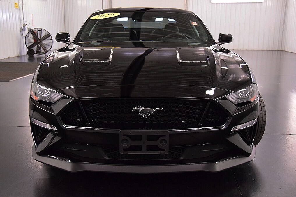 2020 Ford Mustang GT Premium photo 2