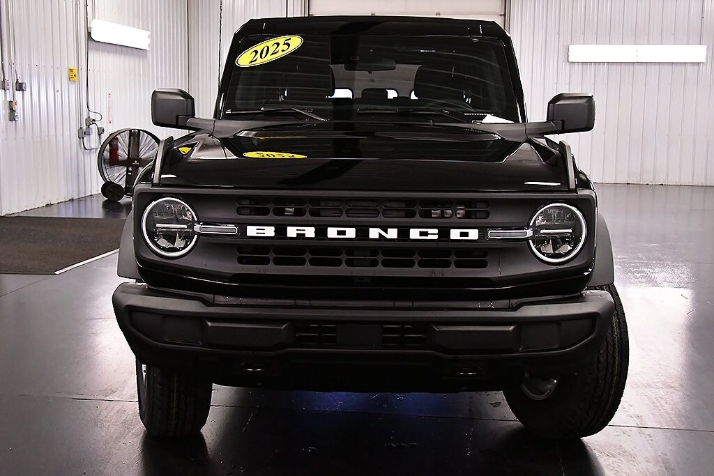 2025 Ford Bronco Big Bend photo 2