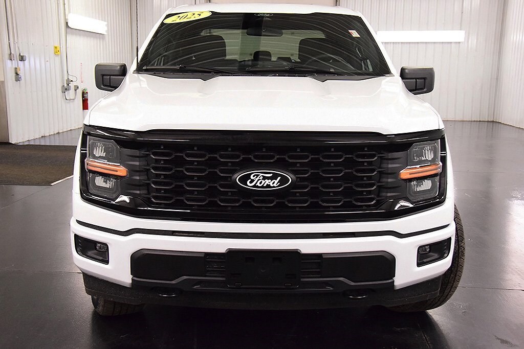 2025 Ford F-150 STX photo 2