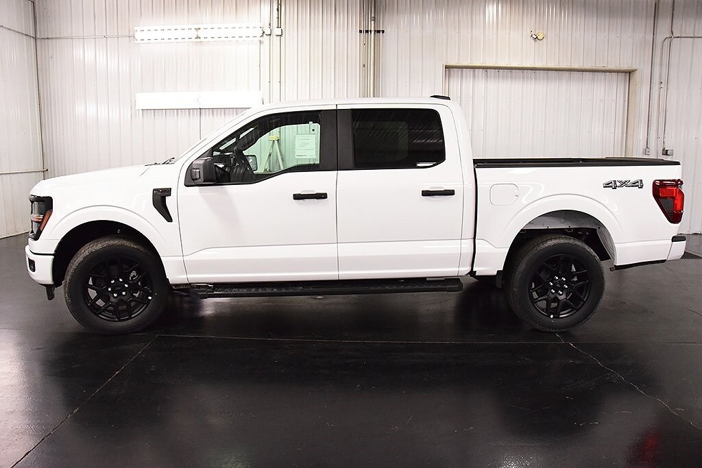 2025 Ford F-150 STX photo 4