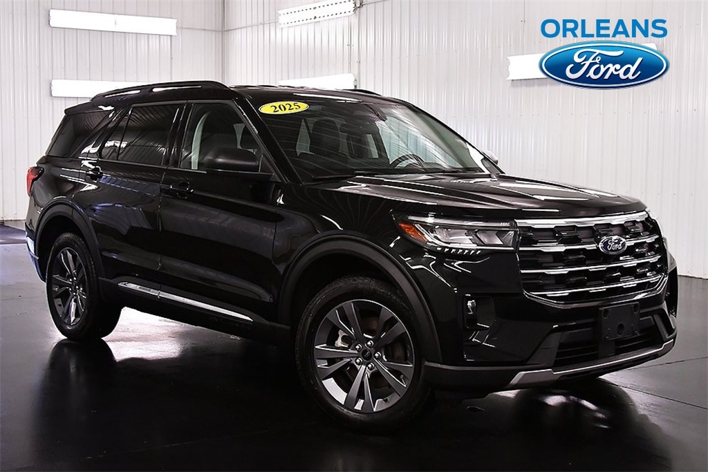 2025 Ford Explorer Active's photo