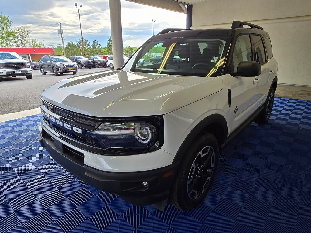 2024 Ford Bronco Sport Outer Banks photo 3
