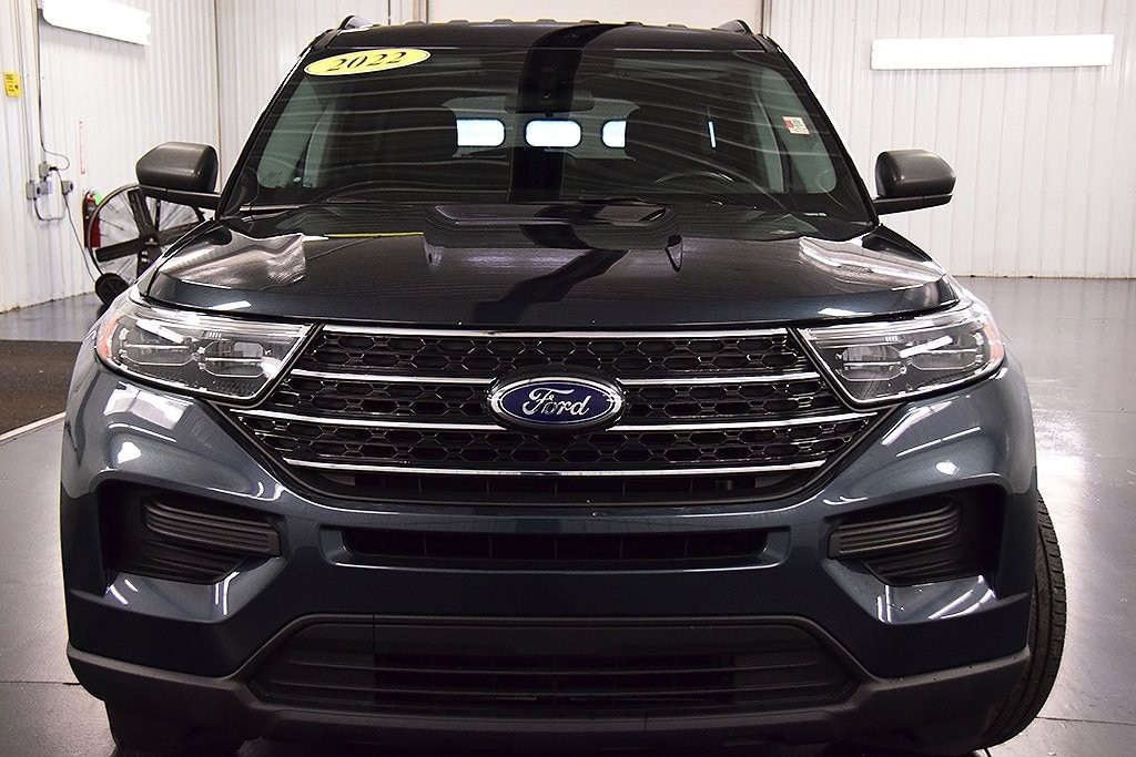 Used 2022 Ford Explorer XLT with VIN 1FMSK8DH5NGB27855 for sale in Medina, NY