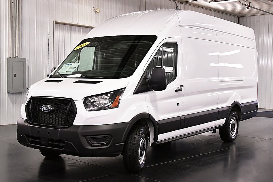 2025 Ford Transit photo 3