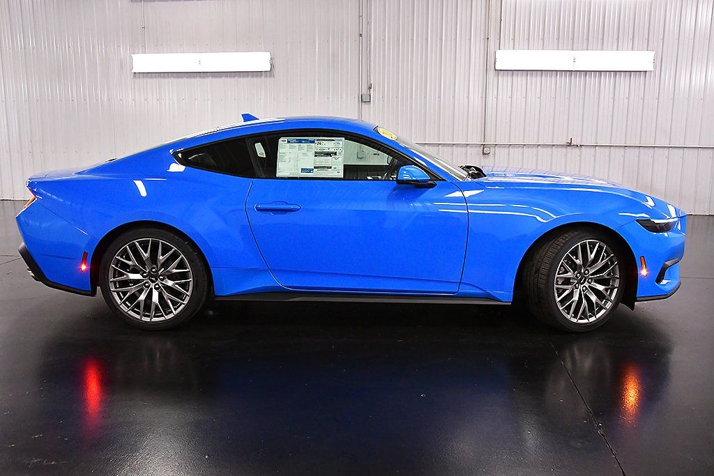 2026 Ford Mustang EcoBoost Premium Fastback - Photo 8