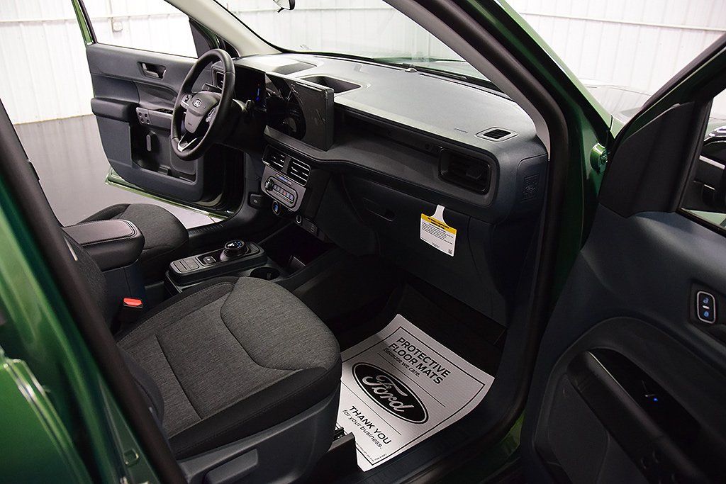 2025 Ford Maverick XLT - Photo 29