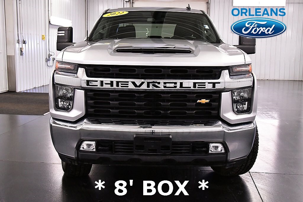 2022 Chevrolet Silverado 3500HD LT photo 2