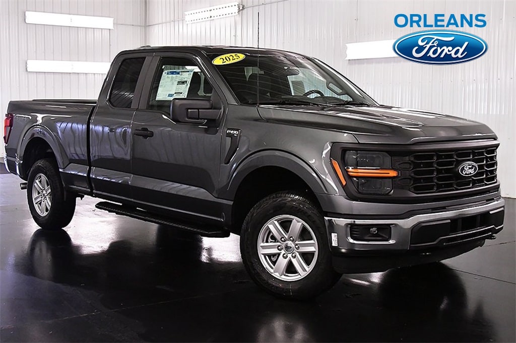 2025 Ford F-150 XL's photo