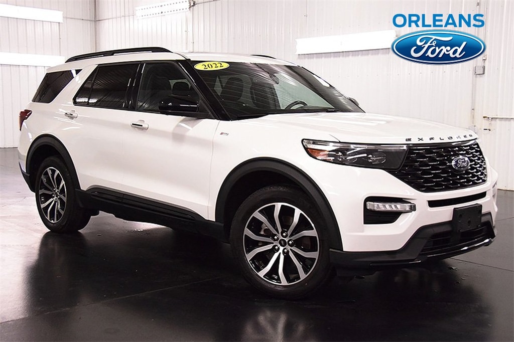 2022 Ford Explorer ST-LINE's photo
