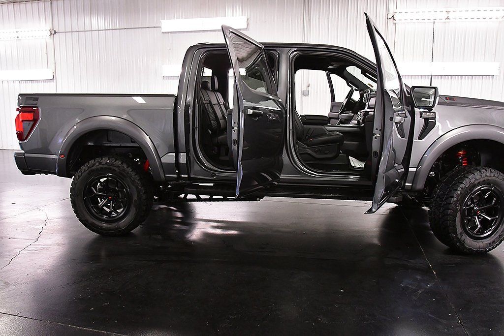 2025 Ford F-150 XLT - Photo 39