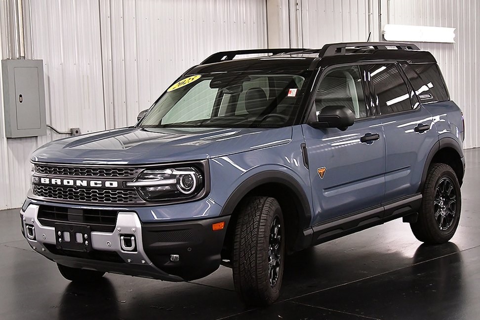 2025 Ford Bronco Sport Badlands photo 3