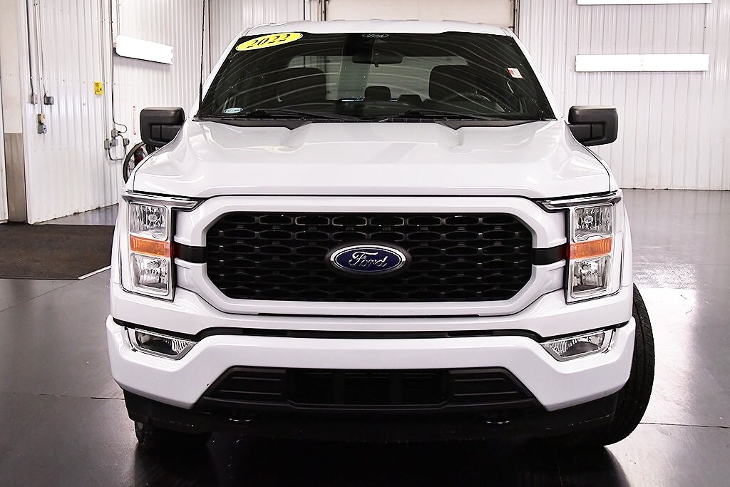 2022 Ford F-150 XL STX photo 2