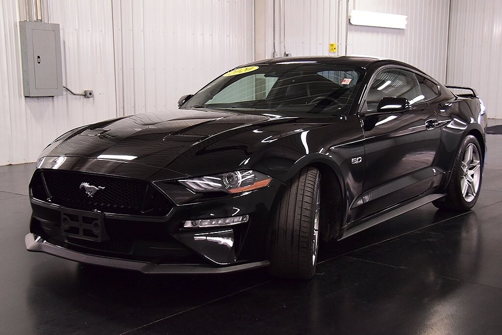 2020 Ford Mustang GT Premium photo 3