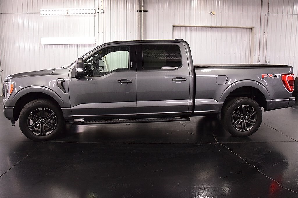 2022 Ford F-150 XLT photo 4