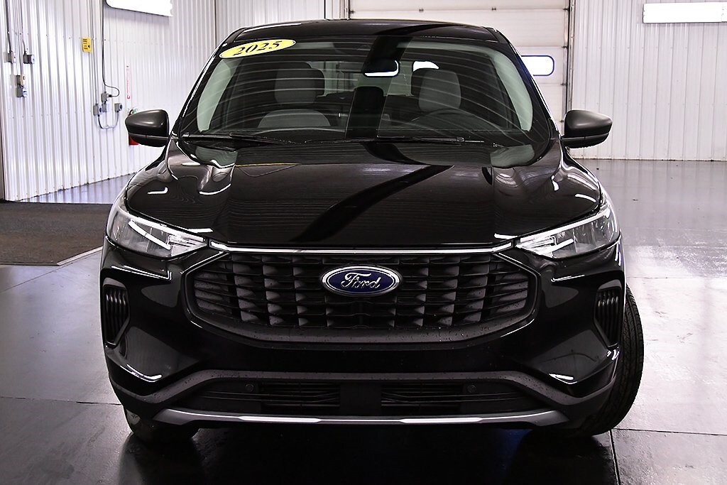 2025 Ford Escape Active photo 2