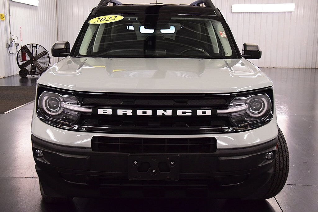 2022 Ford Bronco Sport Outer Banks photo 2