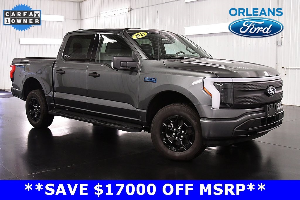 2025 Ford F-150 Lightning XLT's photo