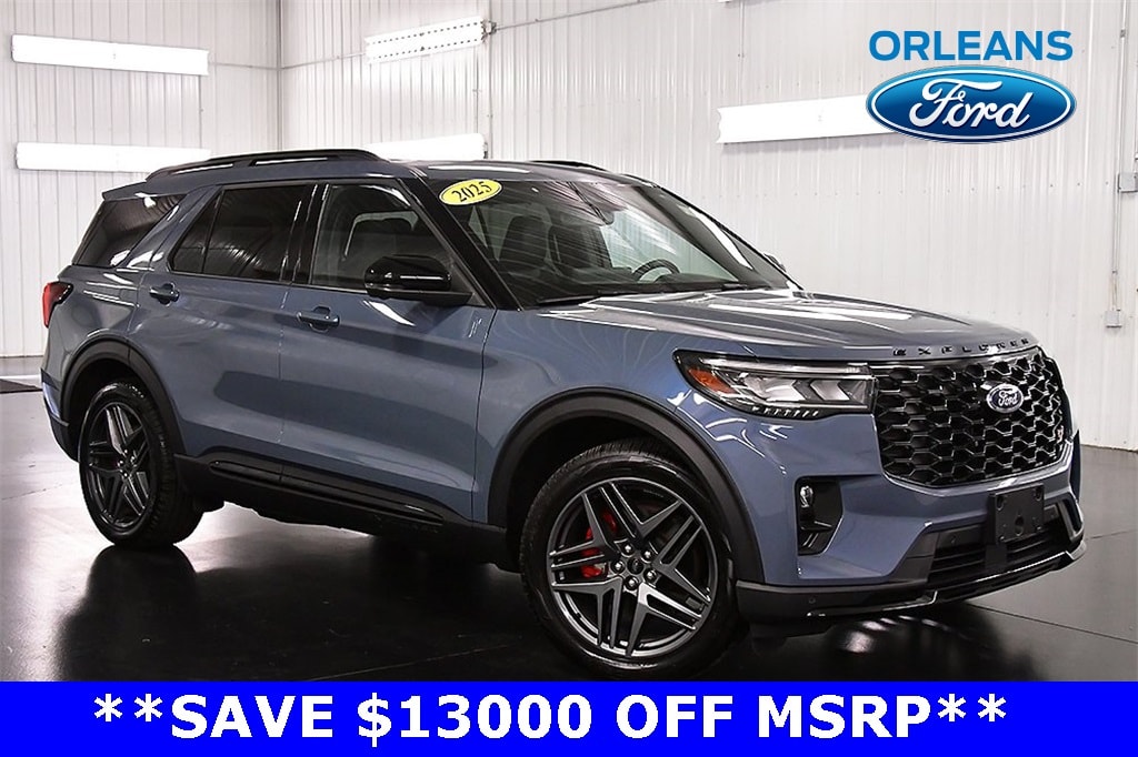 2025 Ford Explorer ST's photo