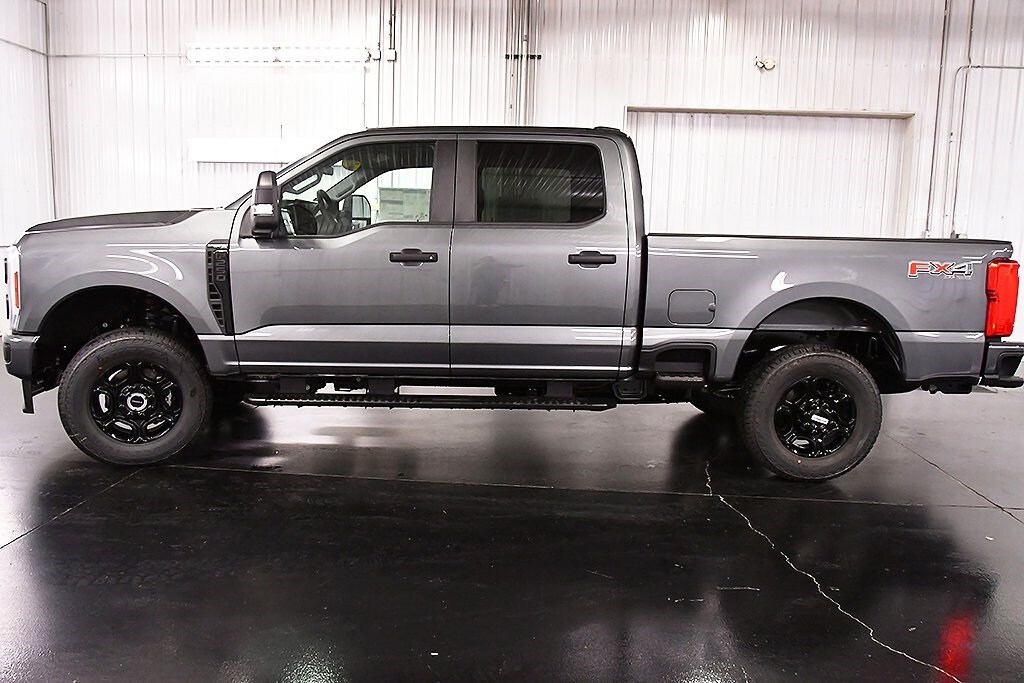 2026 Ford F-250 photo 4