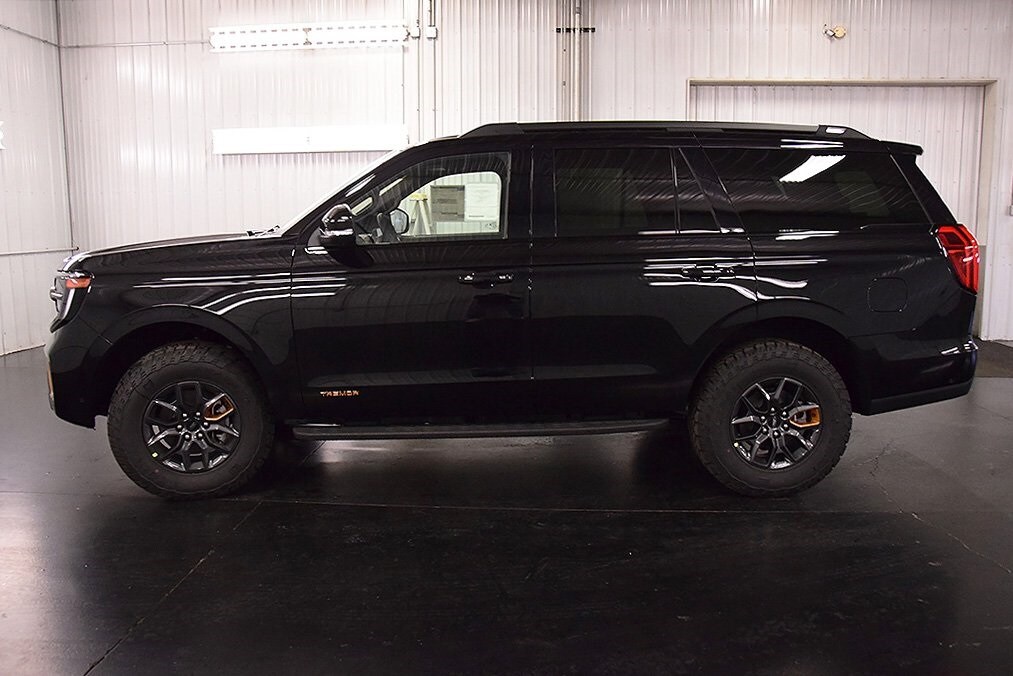 2025 Ford Expedition photo 4