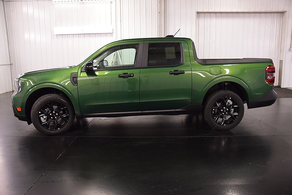 2025 Ford Maverick XLT photo 3