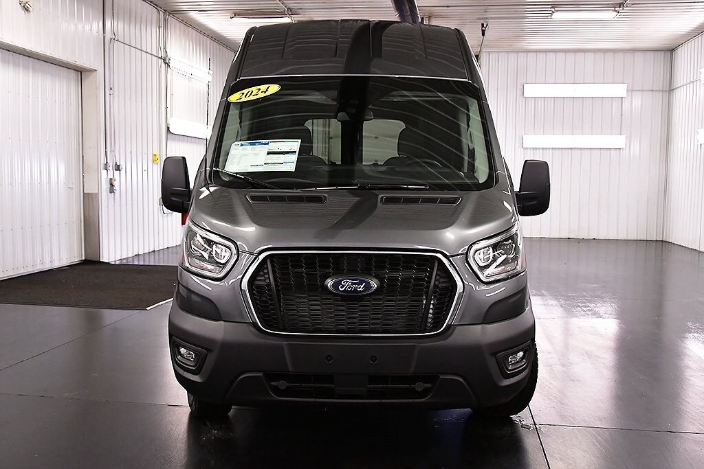 2024 Ford Transit photo 2