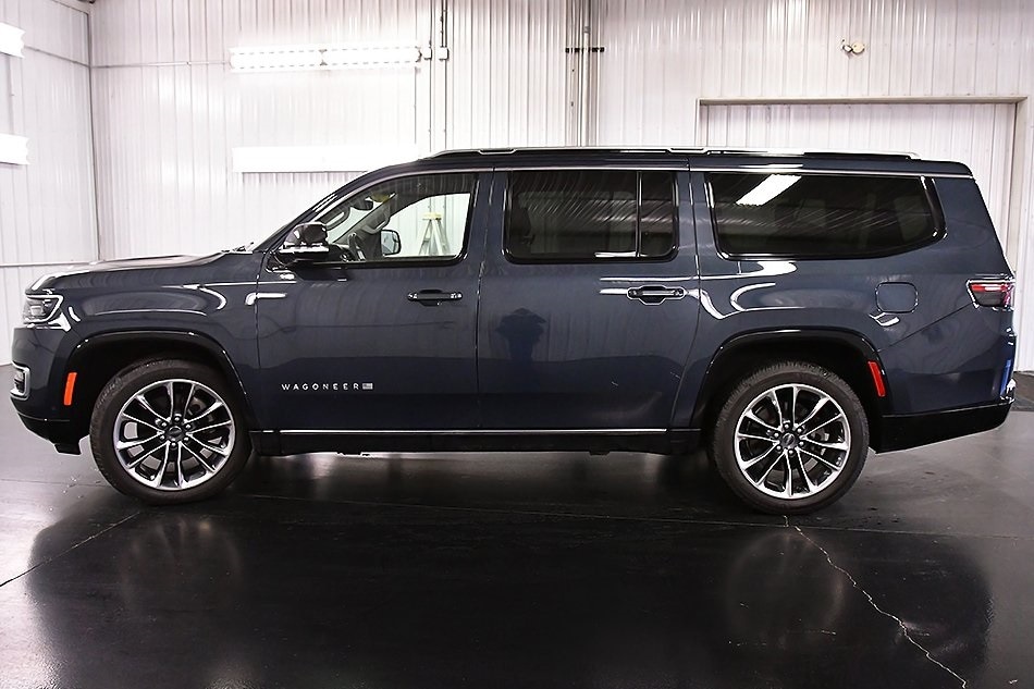 2023 Jeep Wagoneer L Series III photo 4