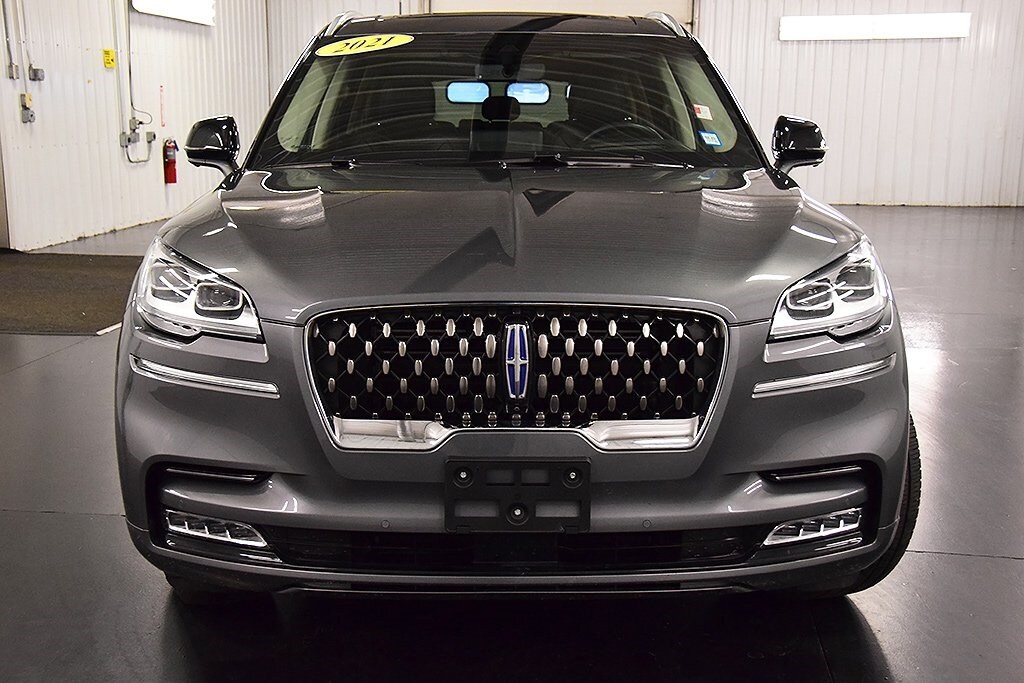 Used 2021 Lincoln Aviator Grand Touring with VIN 5LMYJ8XY3MNL02586 for sale in Medina, NY