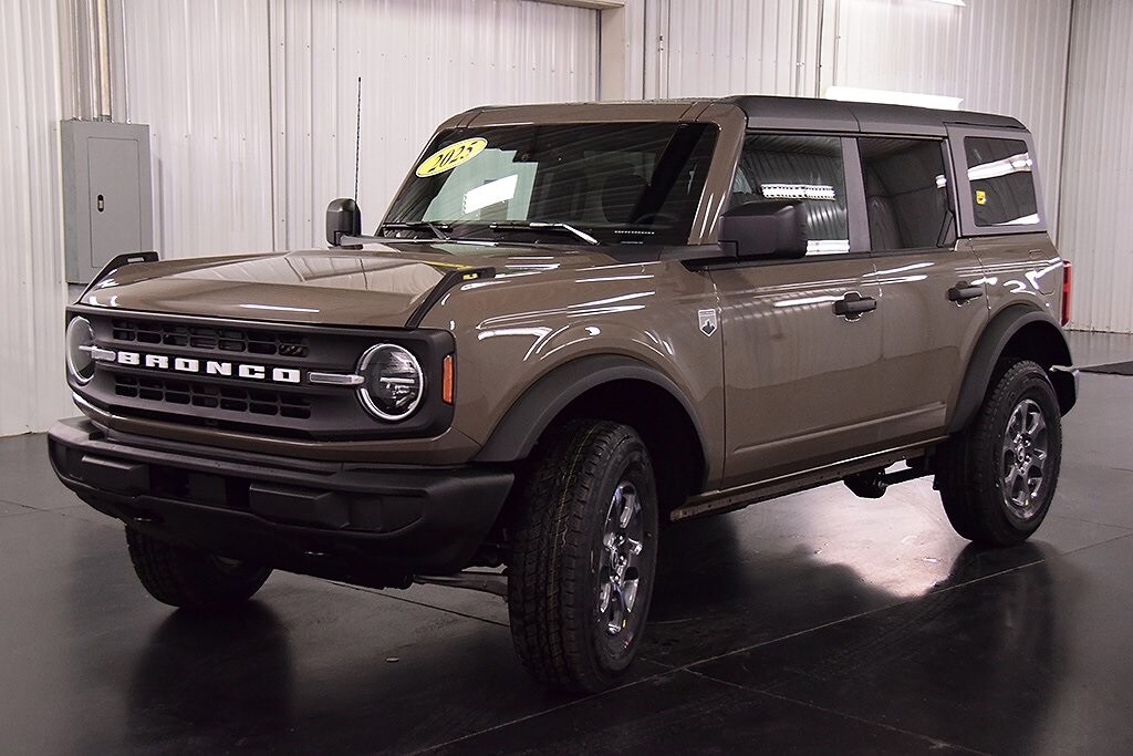 2025 Ford Bronco Big Bend photo 3
