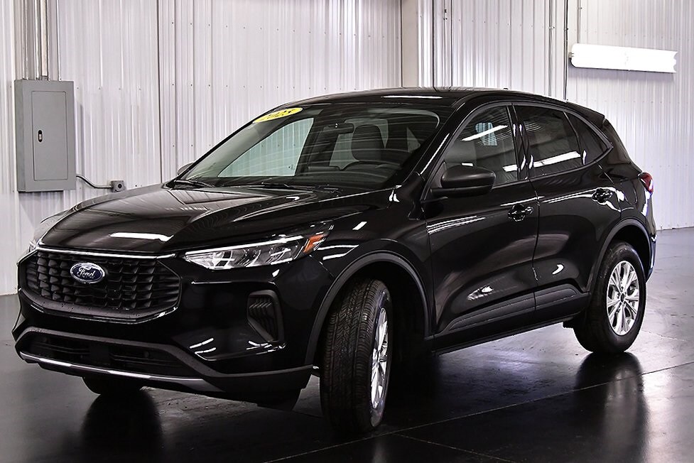 2025 Ford Escape Active photo 3