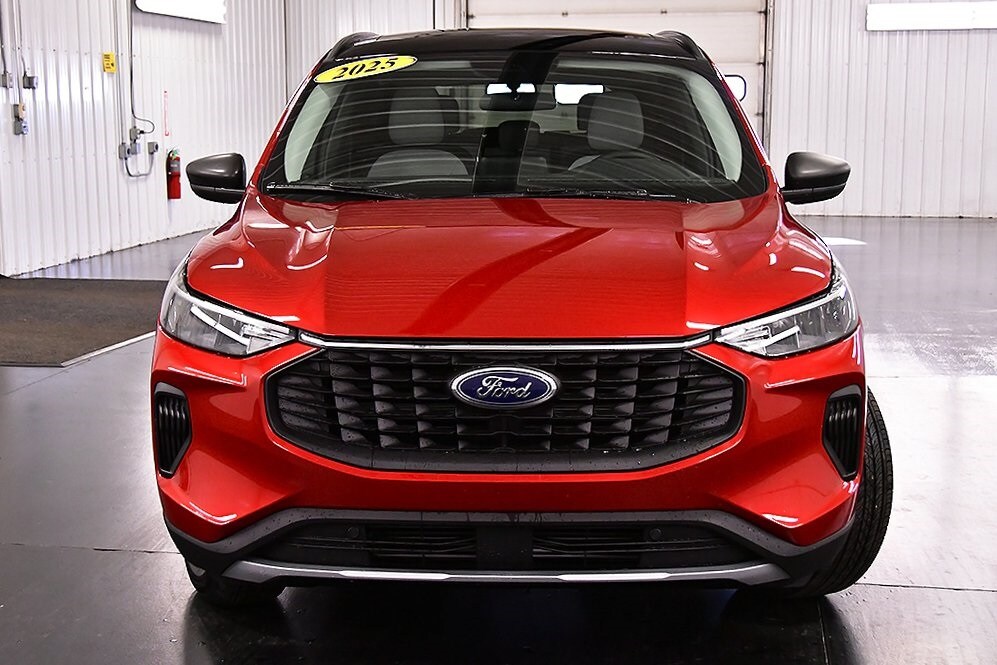 2025 Ford Escape Active photo 2