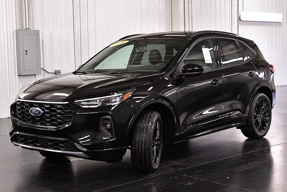 2025 Ford Escape ST-Line Elite photo 3
