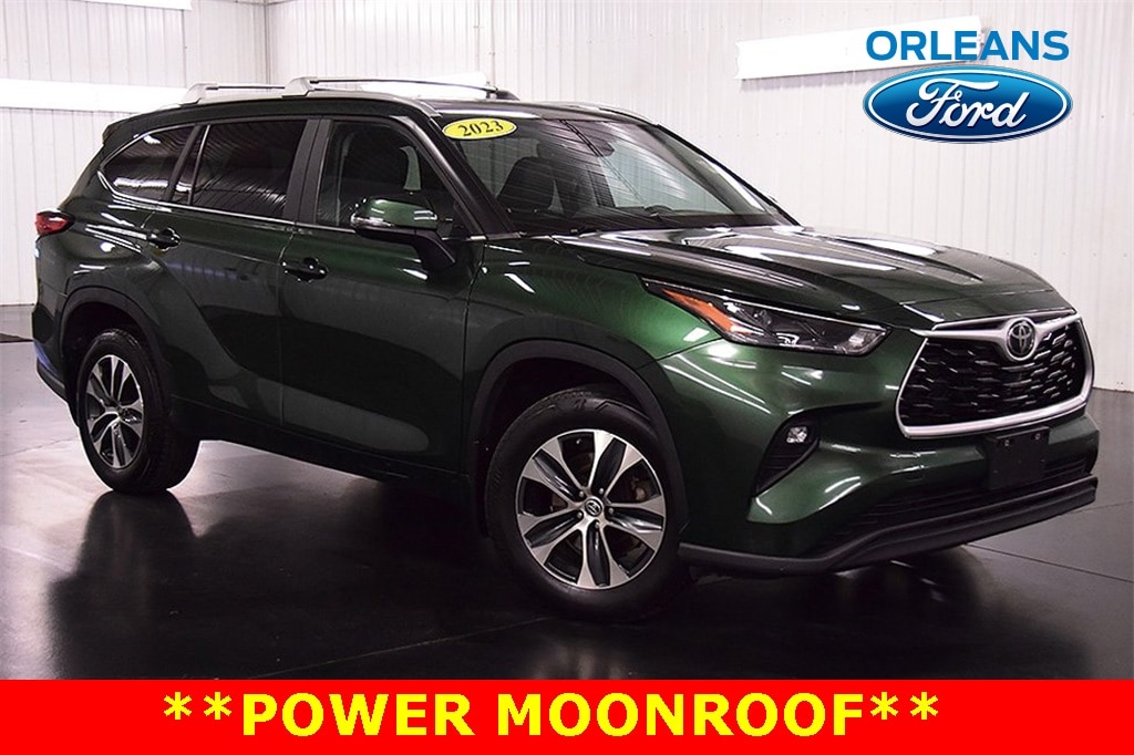 2023 Toyota Highlander XLE's photo