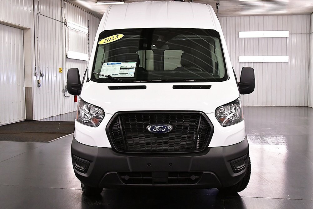 2025 Ford Transit photo 2