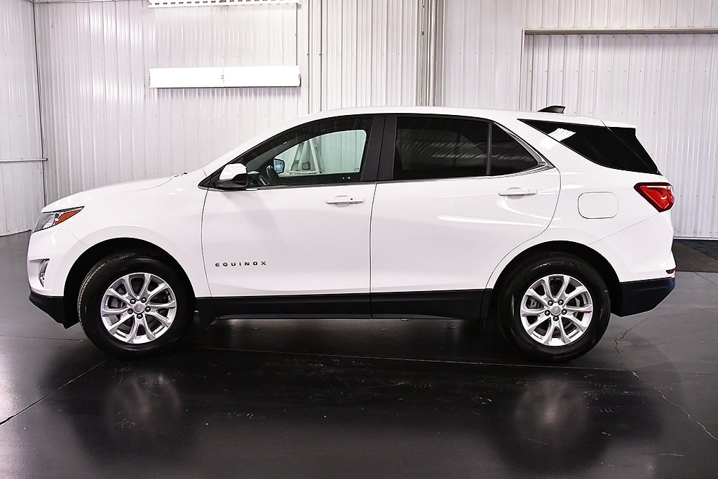 2021 Chevrolet Equinox LT photo 4