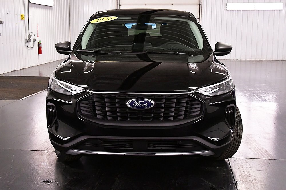 2025 Ford Escape Active photo 2