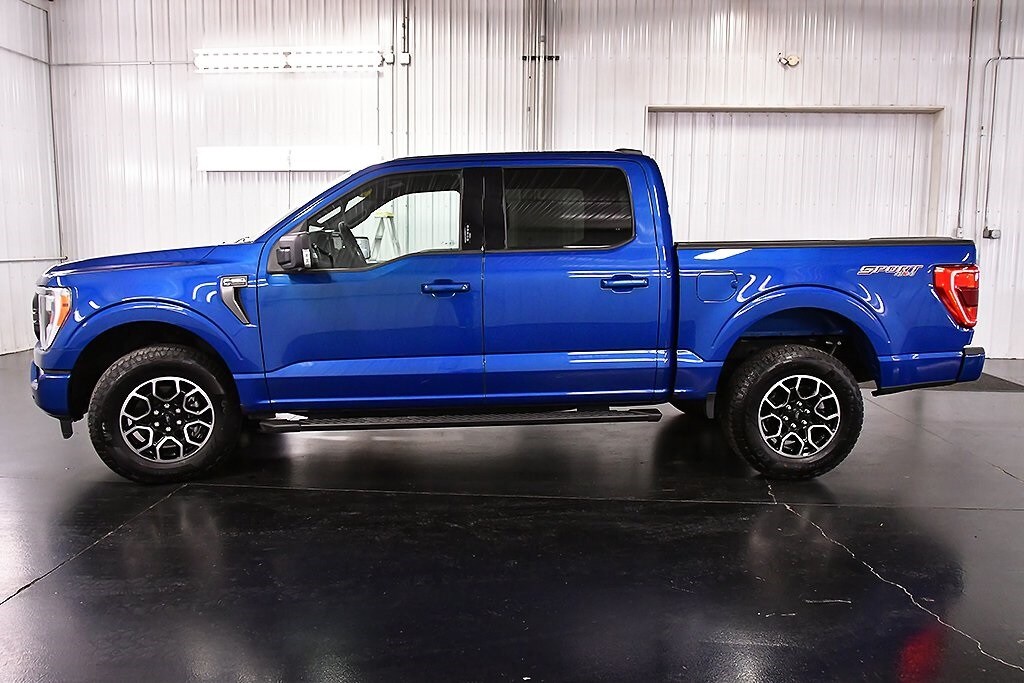 2023 Ford F-150 XLT photo 3