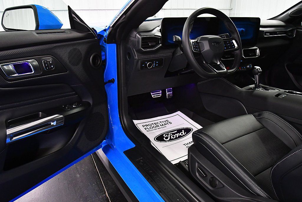 2026 Ford Mustang EcoBoost Premium Fastback - Photo 14