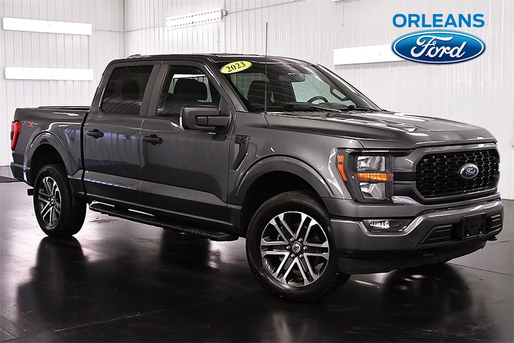 2023 Ford F-150 XL's photo