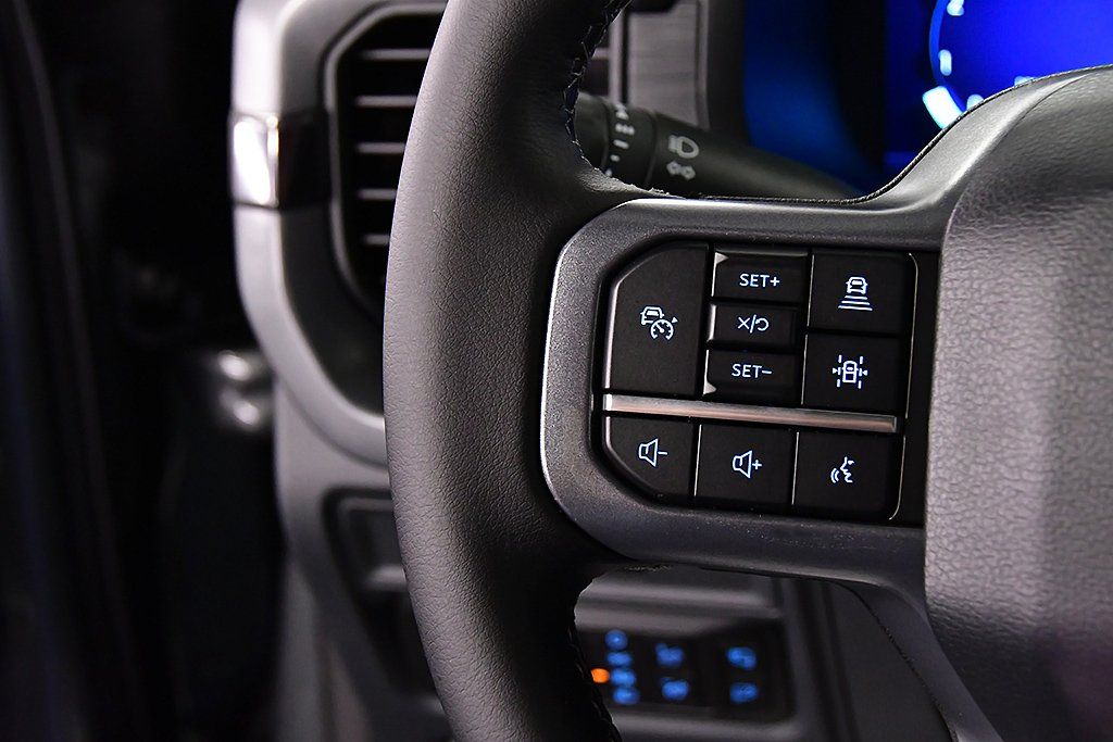 2025 Ford F-150 XLT - Photo 22