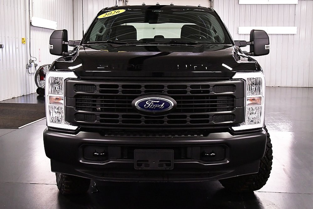 2026 Ford F-350 photo 2