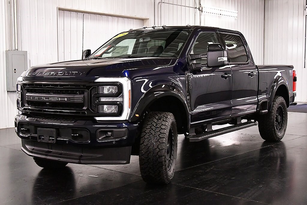 2025 Ford F-250 photo 3
