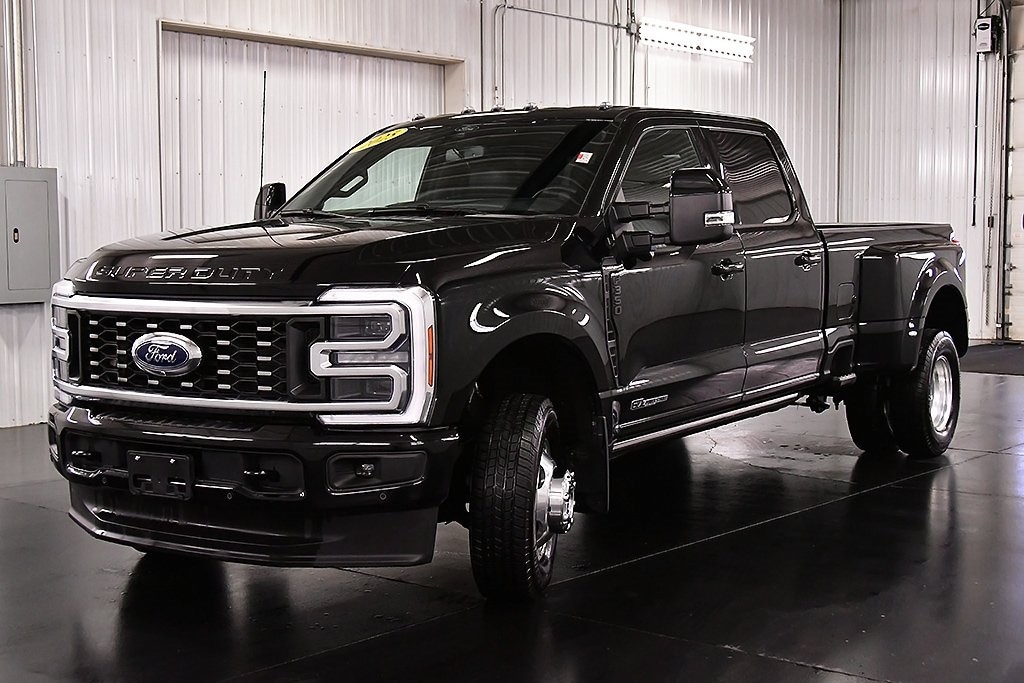 2025 Ford F-350 Super Duty Platinum