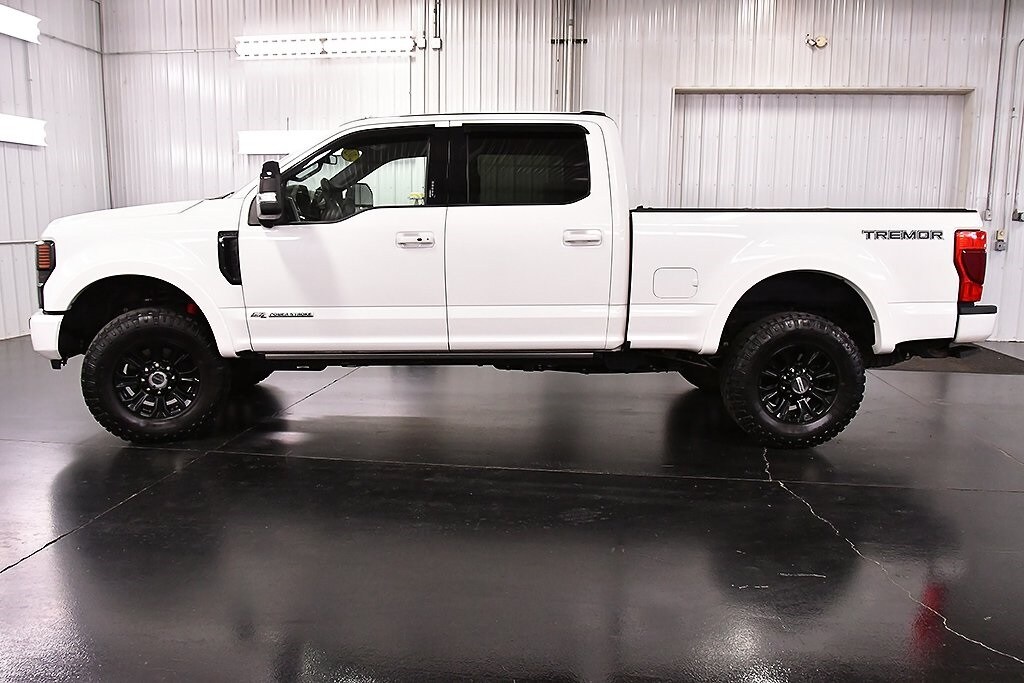 2022 Ford F-350 photo 2