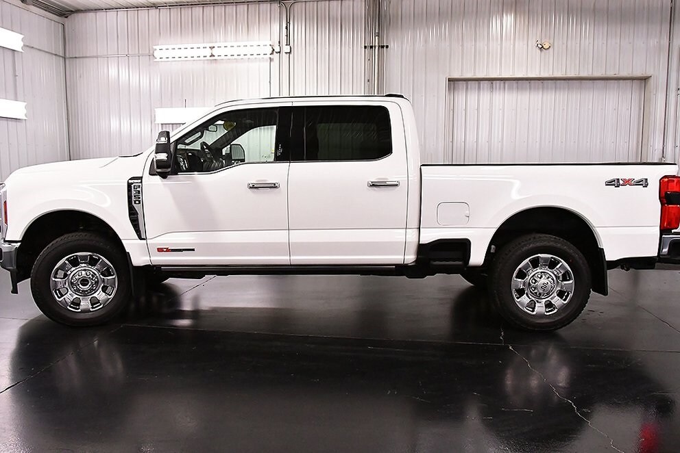 2024 Ford F-350 photo 4