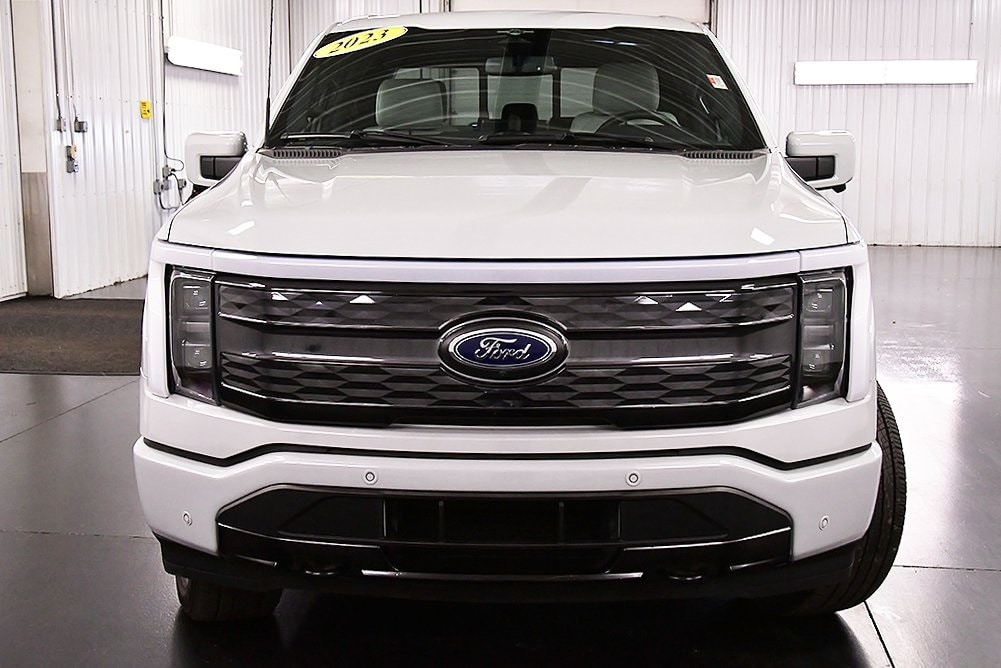 Used 2023 Ford F-150 Lightning Platinum with VIN 1FT6W1EV0PWG40364 for sale in Medina, NY