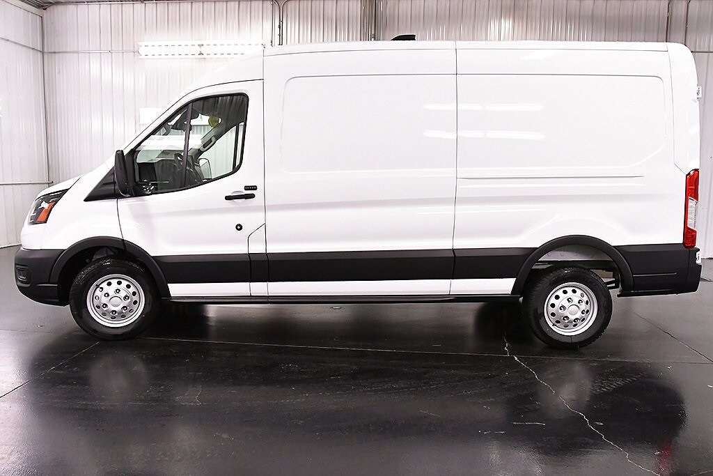 2026 Ford Transit photo 3