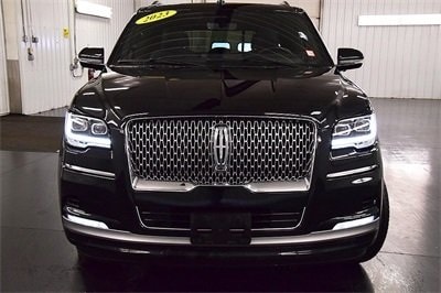 Used 2023 Lincoln Navigator Reserve L with VIN 5LMJJ3LG1PEL06125 for sale in Medina, NY