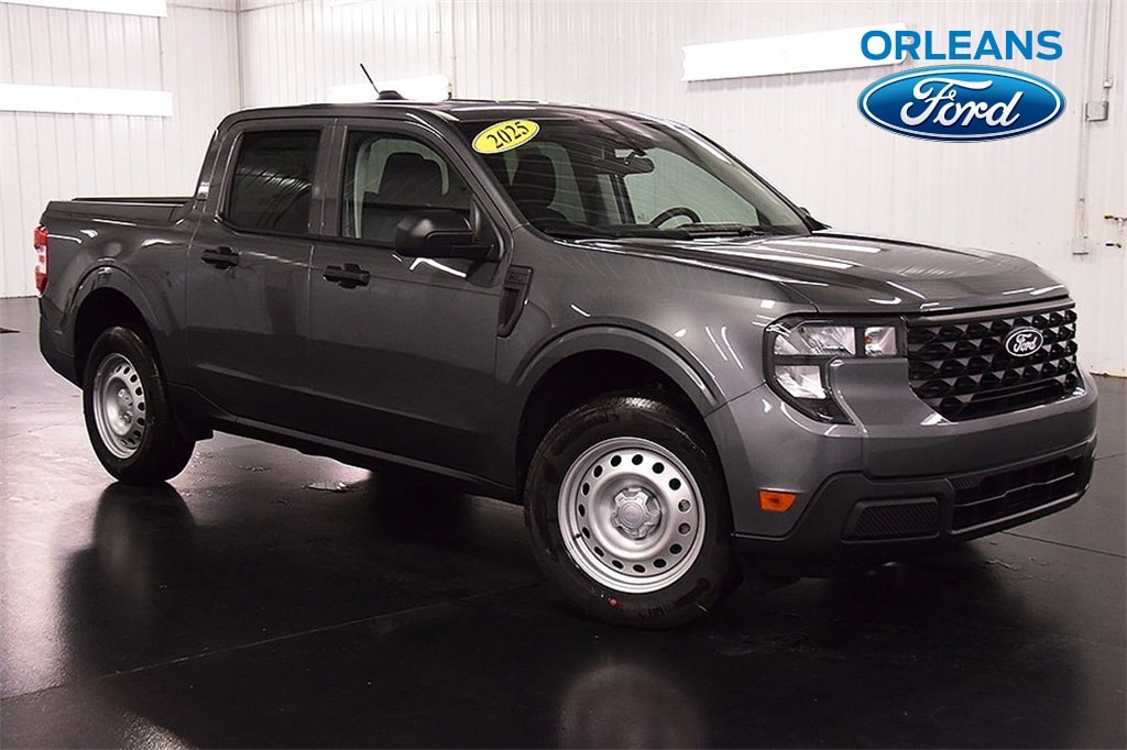 2025 Ford Maverick XL's photo