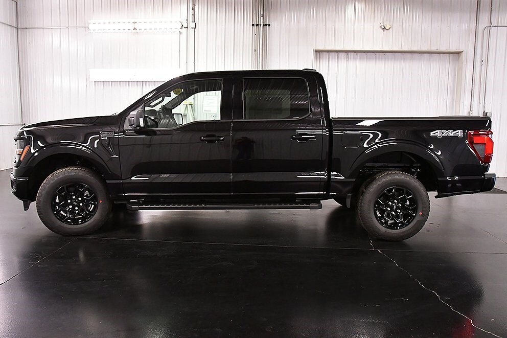 2025 Ford F-150 XLT photo 4